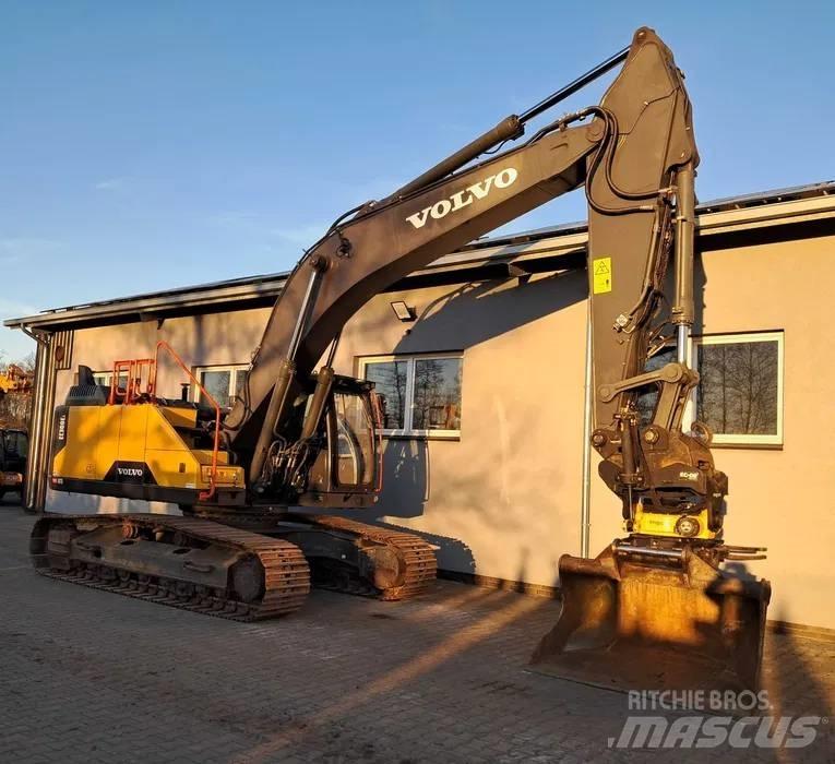 Volvo EC 300 EL Paletli ekskavatörler