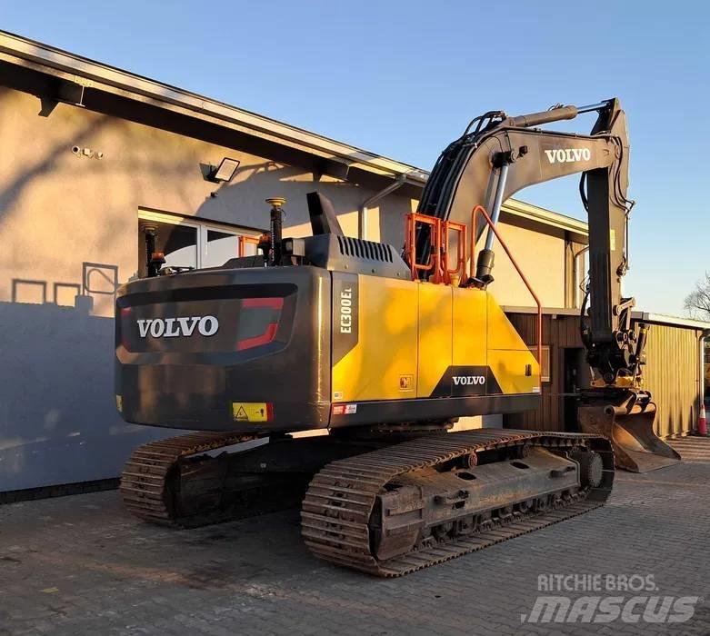 Volvo EC 300 EL Paletli ekskavatörler