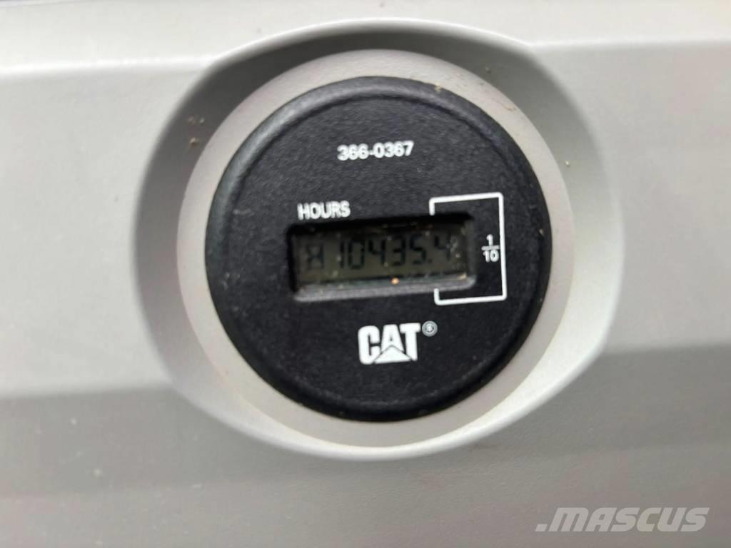 CAT 330F L Paletli ekskavatörler