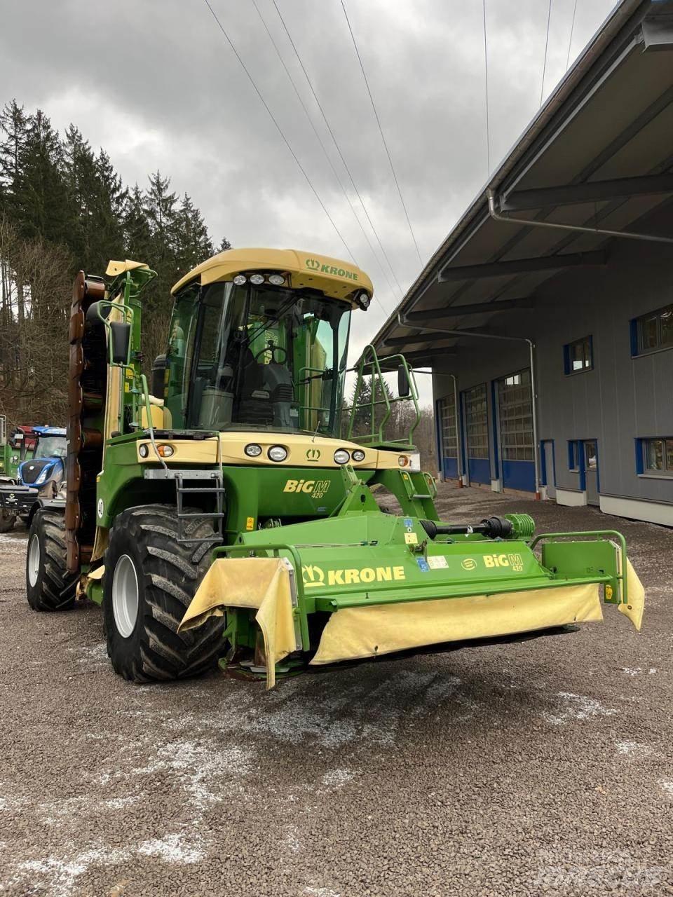 Krone Big M 420 CV Kendi yürür saman makinaları
