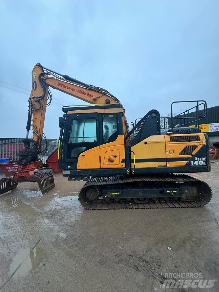 Hyundai HX140L Paletli ekskavatörler