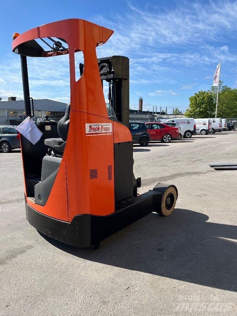 Toyota RRE160R Reach truck - depo içi istif araçları