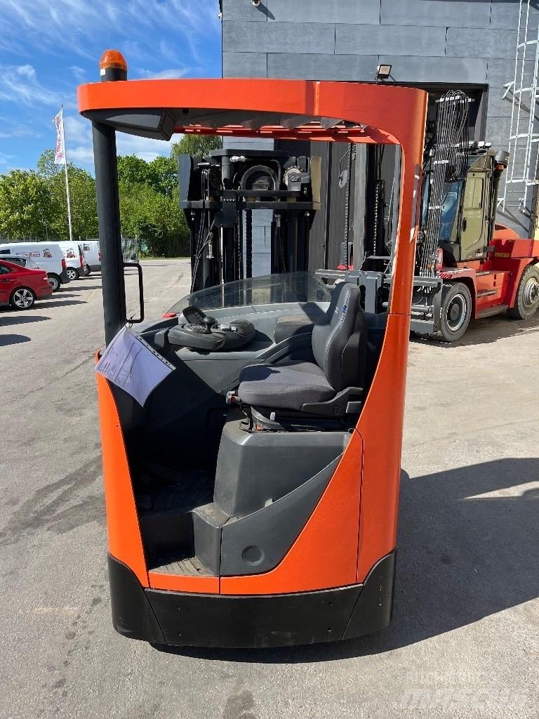 Toyota RRE160R Reach truck - depo içi istif araçları