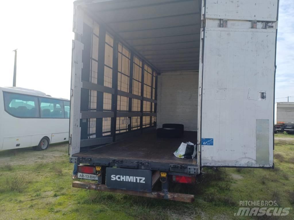 Schmitz SGF C2 Kayar tenteli çekiciler