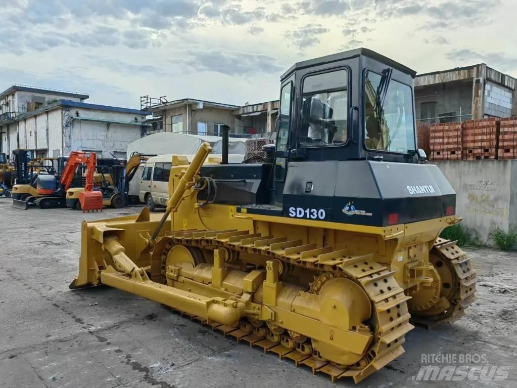 Shantui SD13 Paletli dozerler
