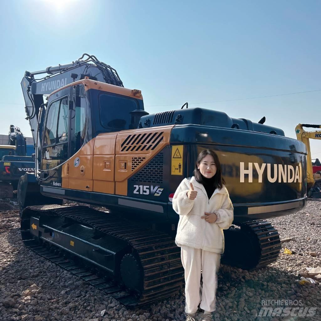 Hyundai 215 Paletli ekskavatörler