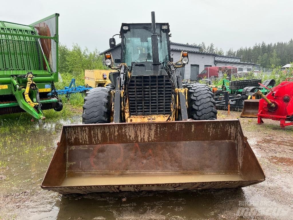 Lännen C10 Lastik tekerli ekskavatörler