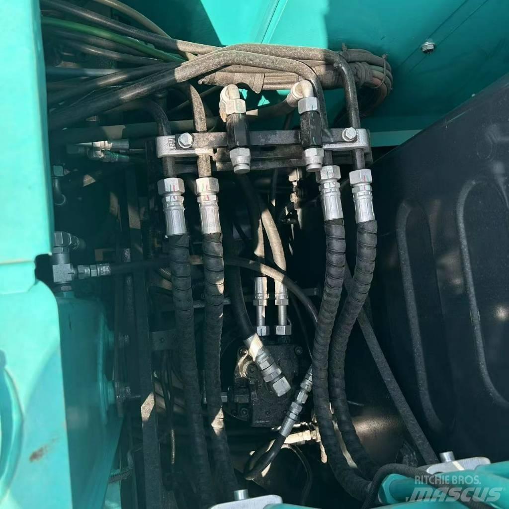 Kobelco 75 Paletli ekskavatörler