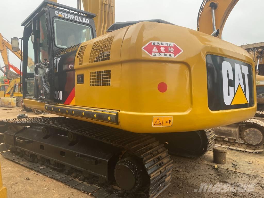 CAT 330 D Paletli ekskavatörler