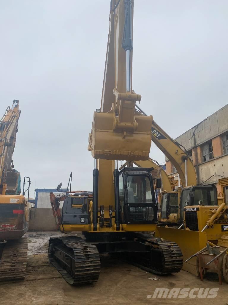 CAT 330 D Paletli ekskavatörler