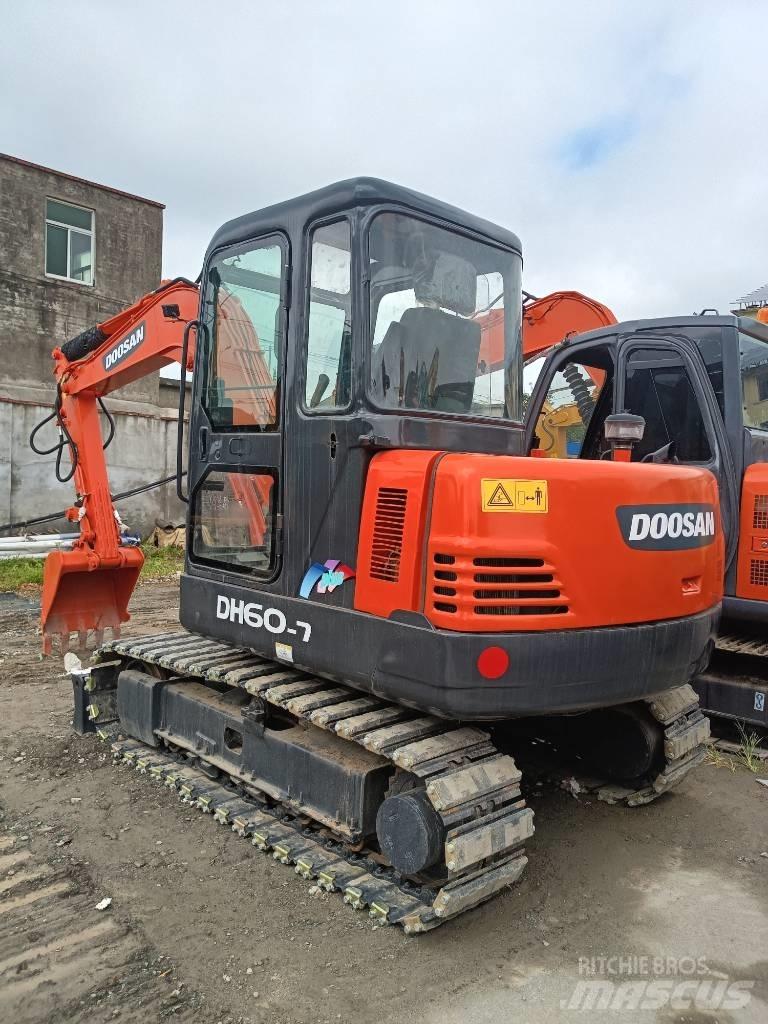 Doosan DH 60 Mini ekskavatörler, 7 tona dek
