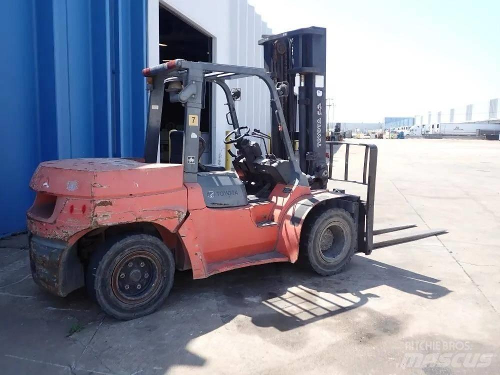 Toyota 8FD70U Diger