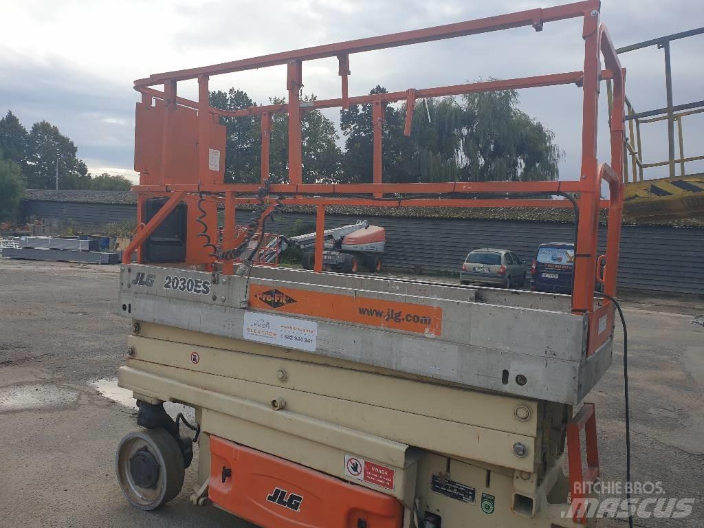 JLG 2030 ES Makasli platformlar