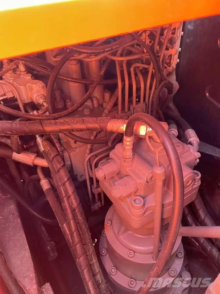 Hitachi 120 Paletli ekskavatörler