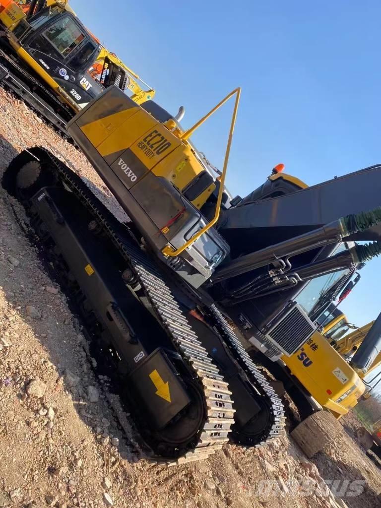Volvo EC 210 D Paletli ekskavatörler
