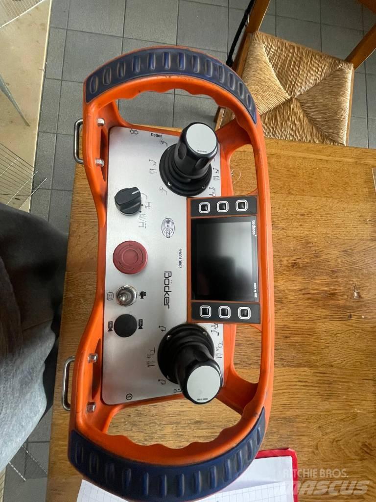 Böcker AK 36/4000 Yol-Arazi Tipi Vinçler (AT)