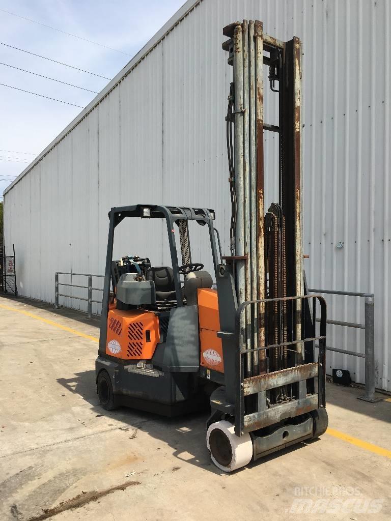 Aisle-Master 20WH Dar koridor forklifti