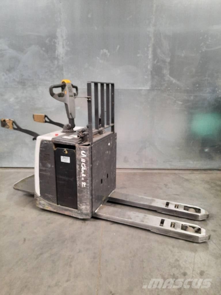 UniCarriers PMR 200 Düsük seviye platformu