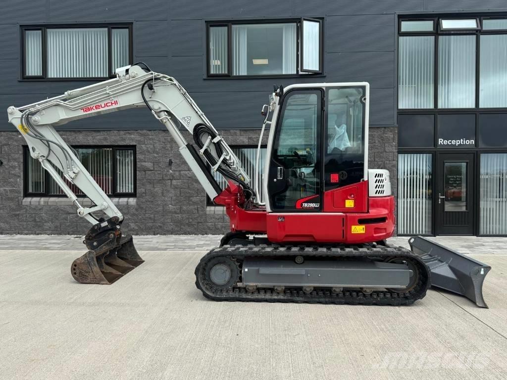 Takeuchi TB 280 FR Midi ekskavatörler 7 - 12 t