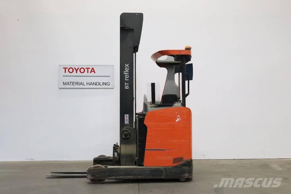 Toyota RRE160H Reach truck - depo içi istif araçları