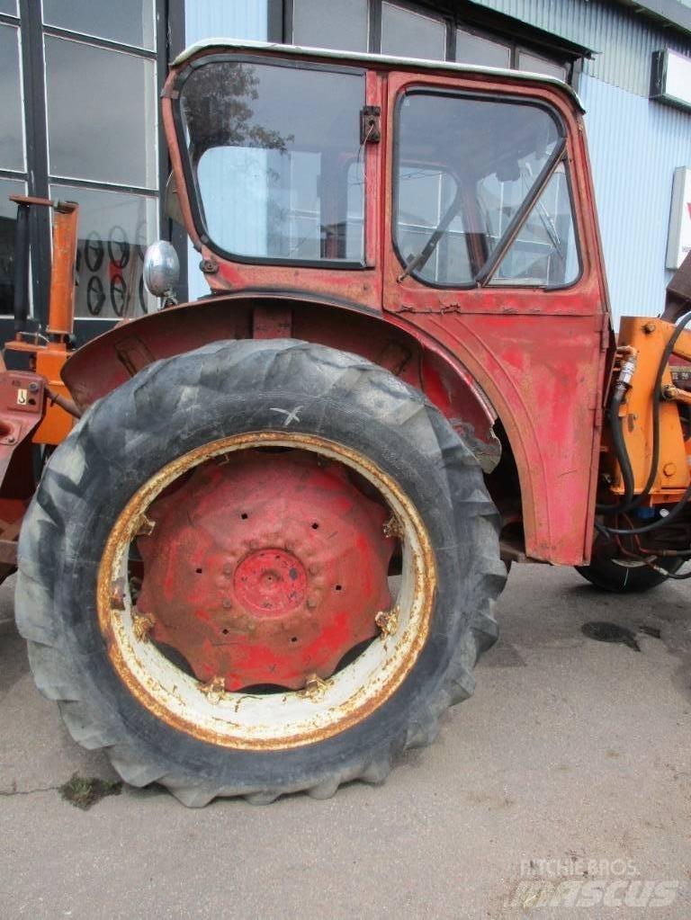 IH 523 Traktörler