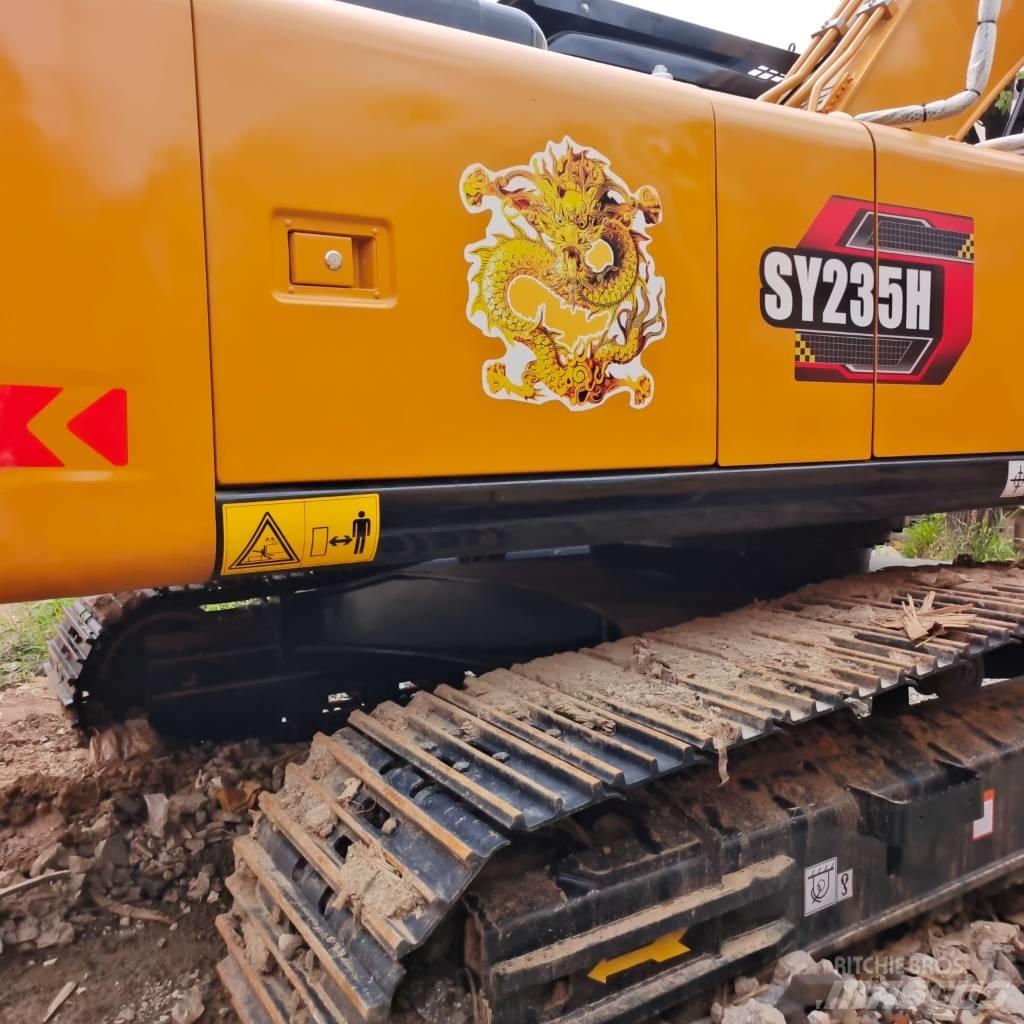 Sany SY 235 C Paletli ekskavatörler