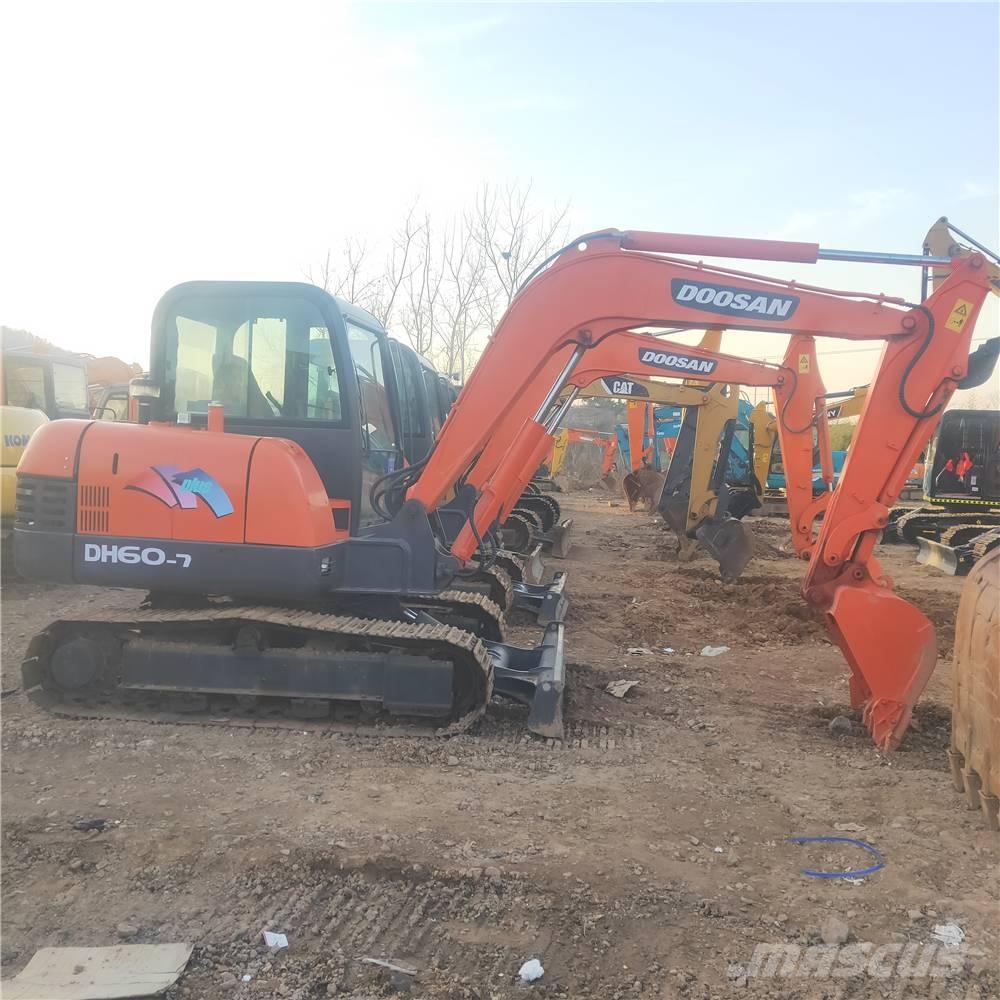 Doosan DH60-7 Mini ekskavatörler, 7 tona dek