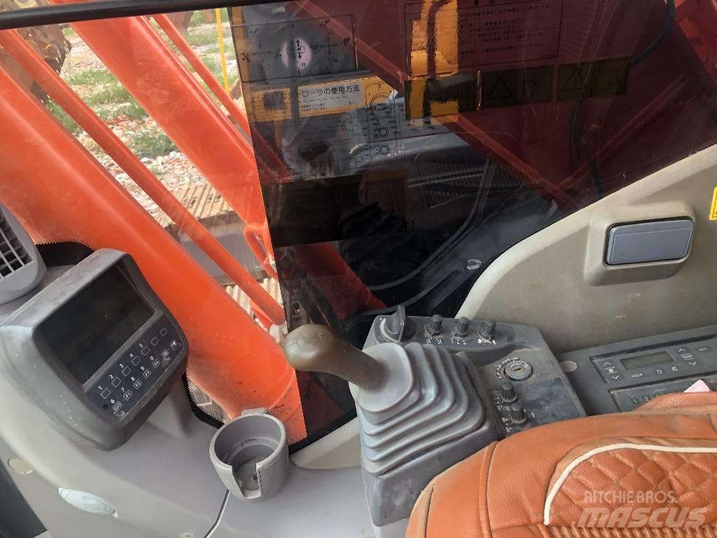 Hitachi ZX 240 Paletli ekskavatörler