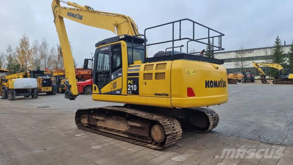 Komatsu PC 210 LC-11 Paletli ekskavatörler