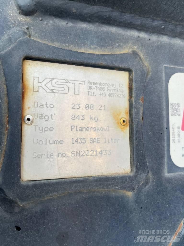 Komatsu PC 240LC-11 Paletli ekskavatörler
