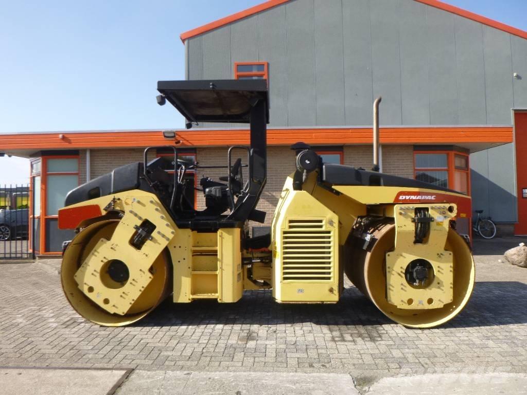 Dynapac CC432V Zemin sıkıştırma makineleri