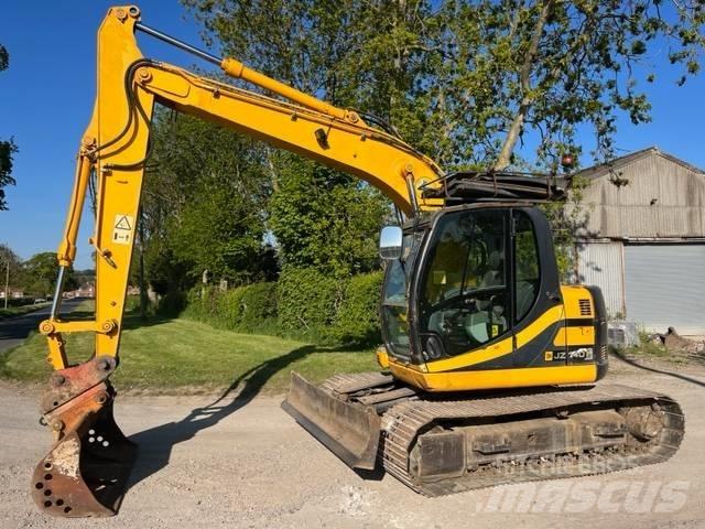JCB JZ 140 Paletli ekskavatörler