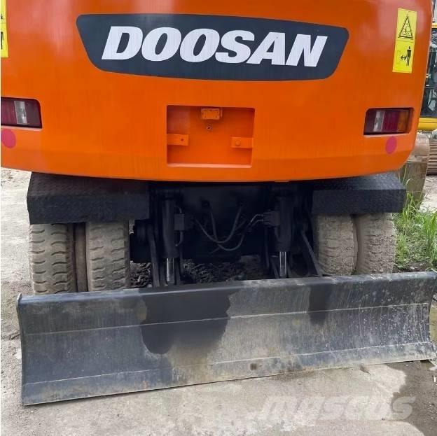 Doosan DH150W-7 Lastik tekerli ekskavatörler