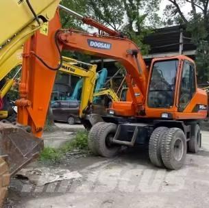 Doosan DH150W-7 Lastik tekerli ekskavatörler