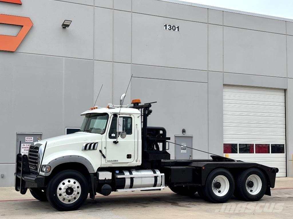 Mack GU713 Kurtaricilar