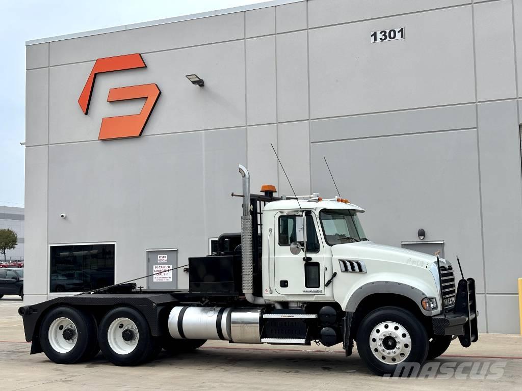 Mack GU713 Kurtaricilar