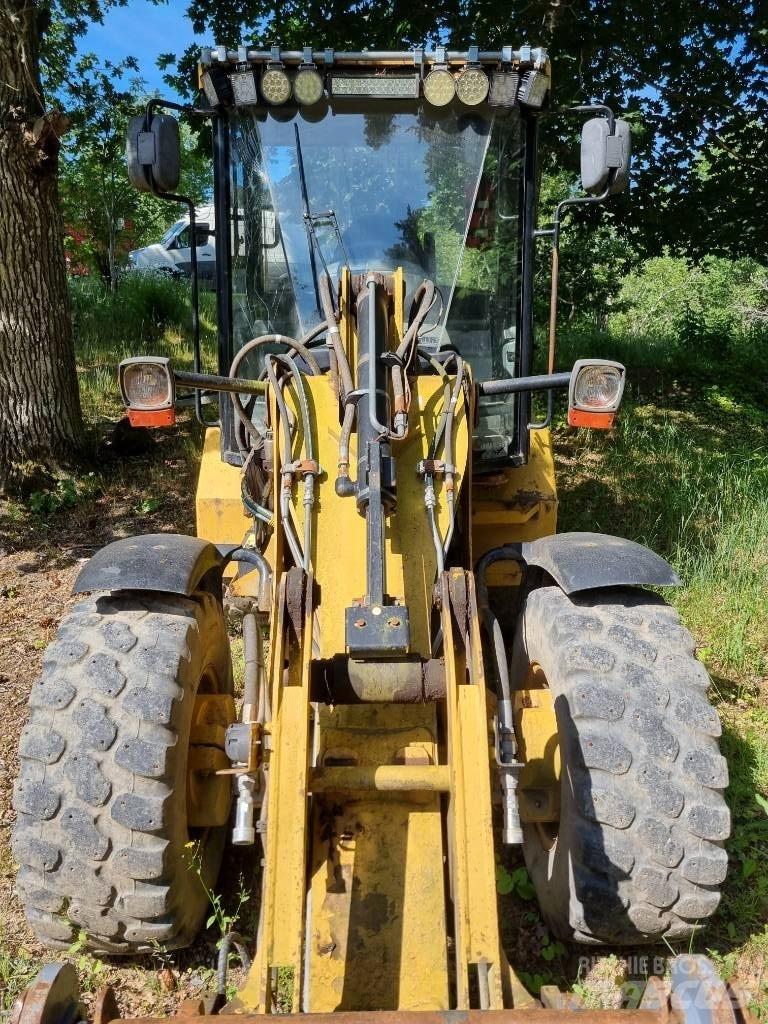 CAT 906 Tekerlekli yükleyiciler