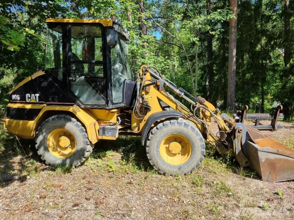 CAT 906 Tekerlekli yükleyiciler