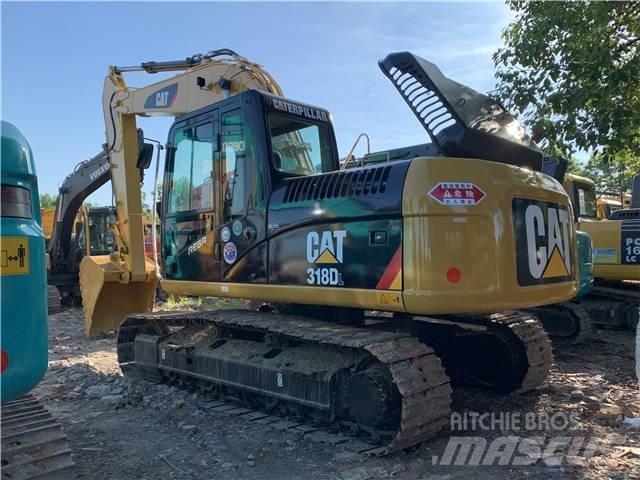 CAT 318DL Paletli ekskavatörler
