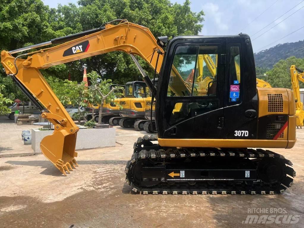 CAT 307 D Paletli ekskavatörler