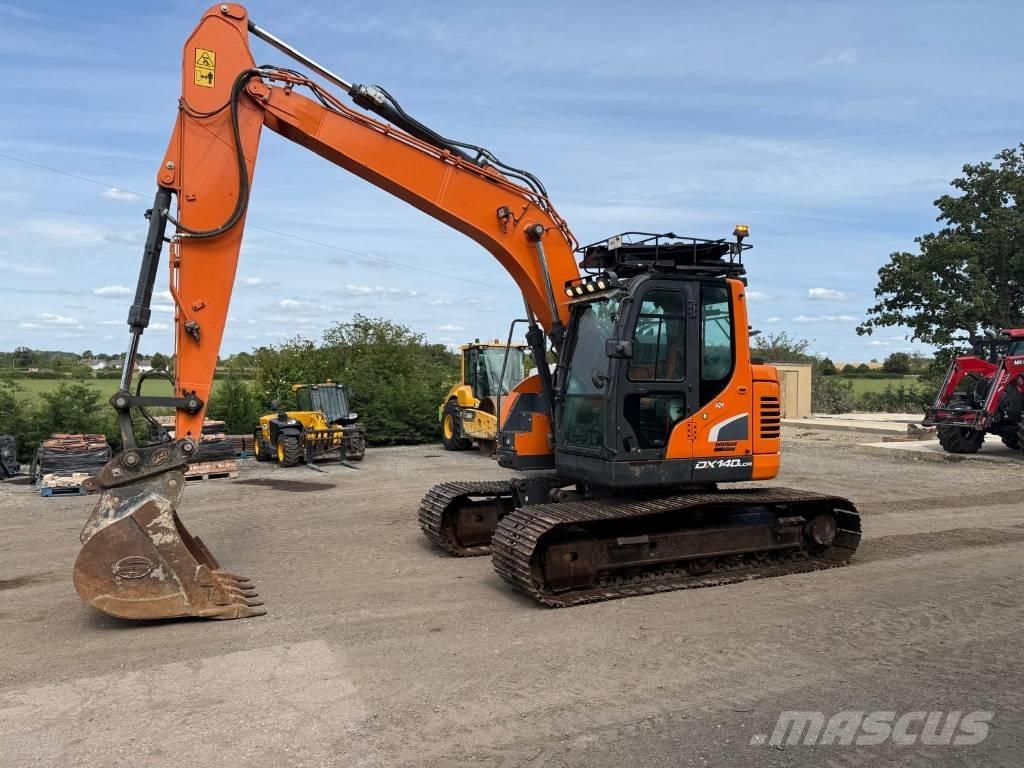 Doosan DX 140 LCR-5 Paletli ekskavatörler