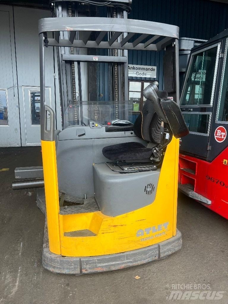 Atlet UFS250 4 yönlü reach truck