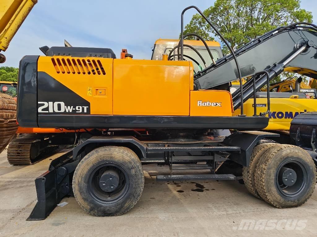 Hyundai R210W-9 Lastik tekerli ekskavatörler