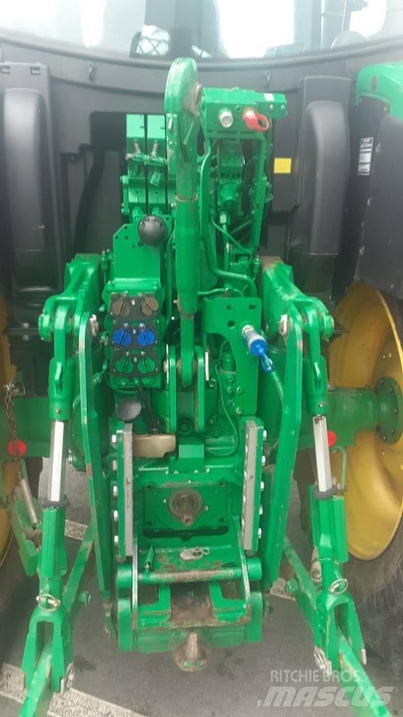 John Deere 6120 R Traktörler