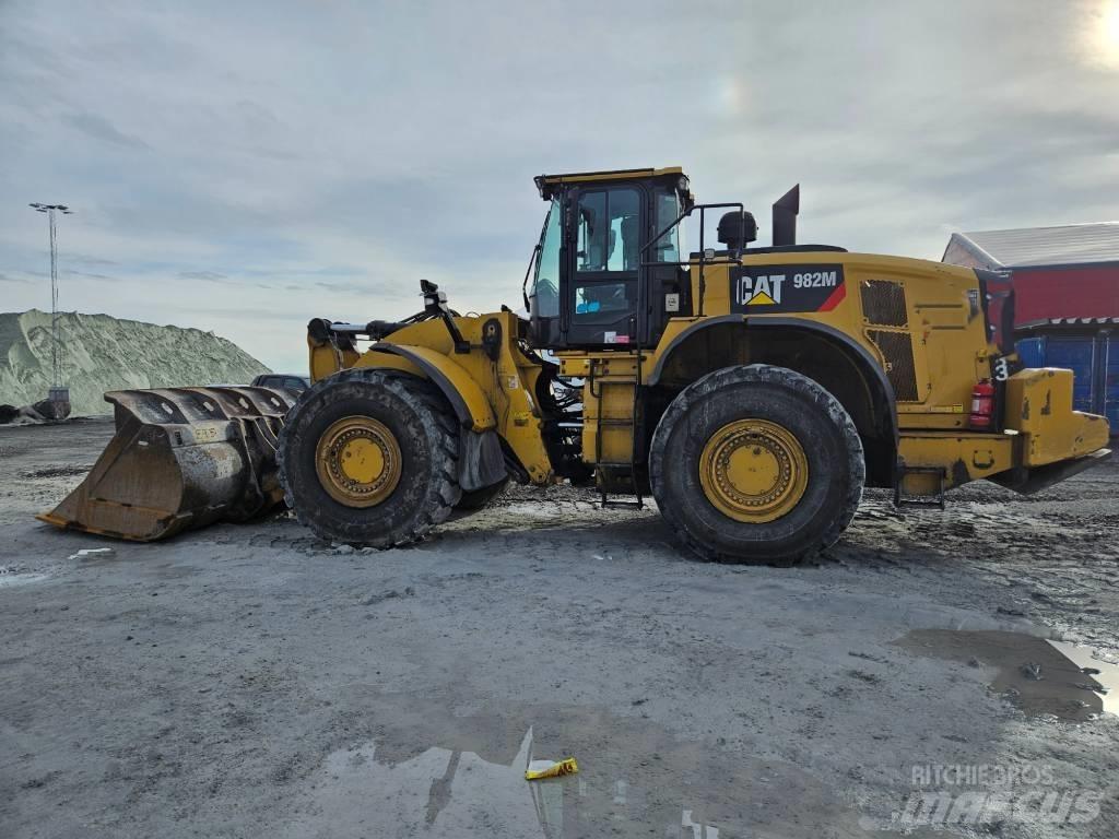 CAT 982 M Tekerlekli yükleyiciler