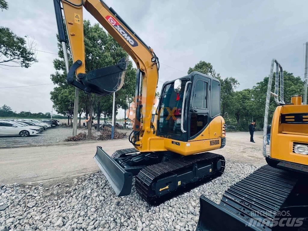 XCMG XE60DA Paletli ekskavatörler