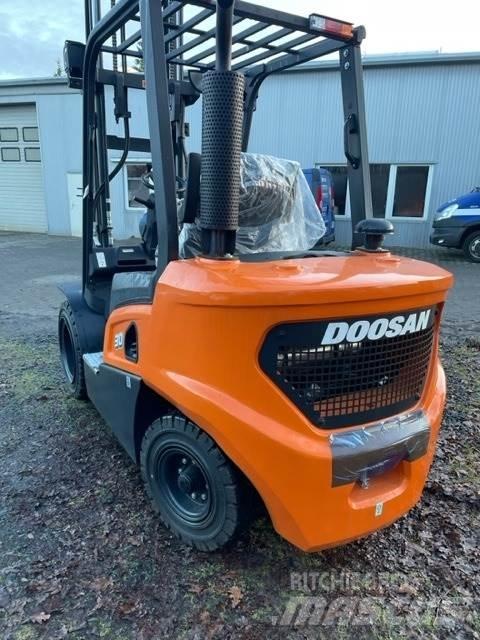 Doosan D30NXS Dizel forkliftler
