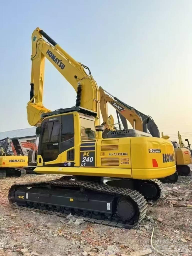 Komatsu PC 240 Paletli ekskavatörler