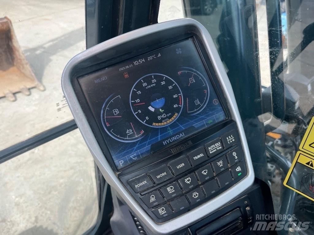 Hyundai HX220AL Paletli ekskavatörler