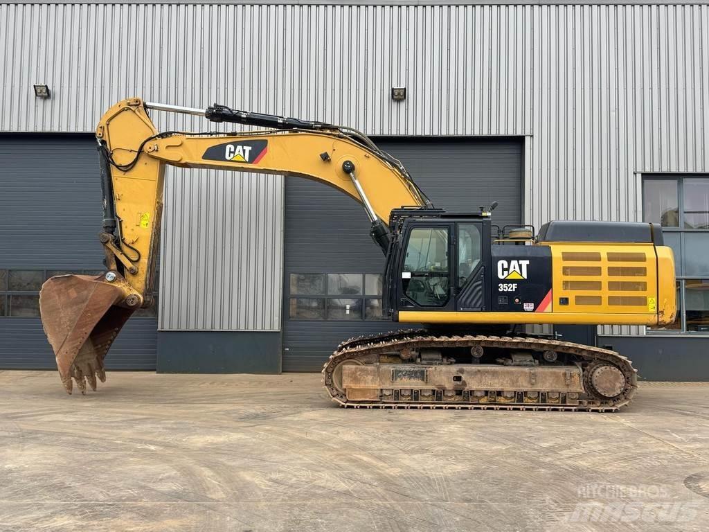 CAT 352F Paletli ekskavatörler